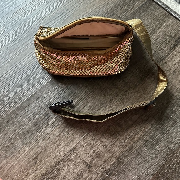 Gold belt bag - Picture 4 of 4